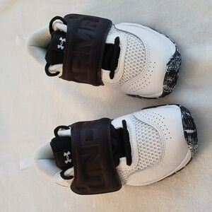 Under Armour Kids Unisex Pre School Zone Basketball Shoes Youth Size 1